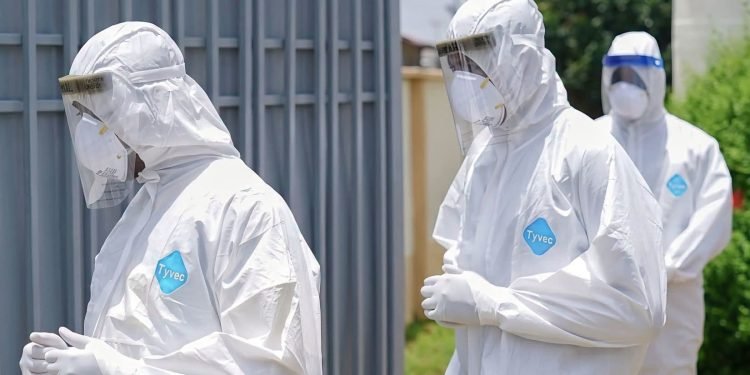Nigeria confirms Ebola case as 44 contacts placed under monitoring Nigeria confirms Ebola case as 44 contacts placed under monitoring