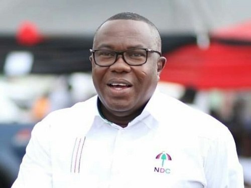 Supporters pick NDC Chairmanship forms for Ofosu-Ampofo Supporters pick NDC Chairmanship forms for Ofosu-Ampofo