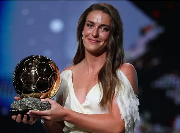 Putellas wins record-equalling third Ballon d’Or Putellas wins record-equalling third Ballon d'Or
